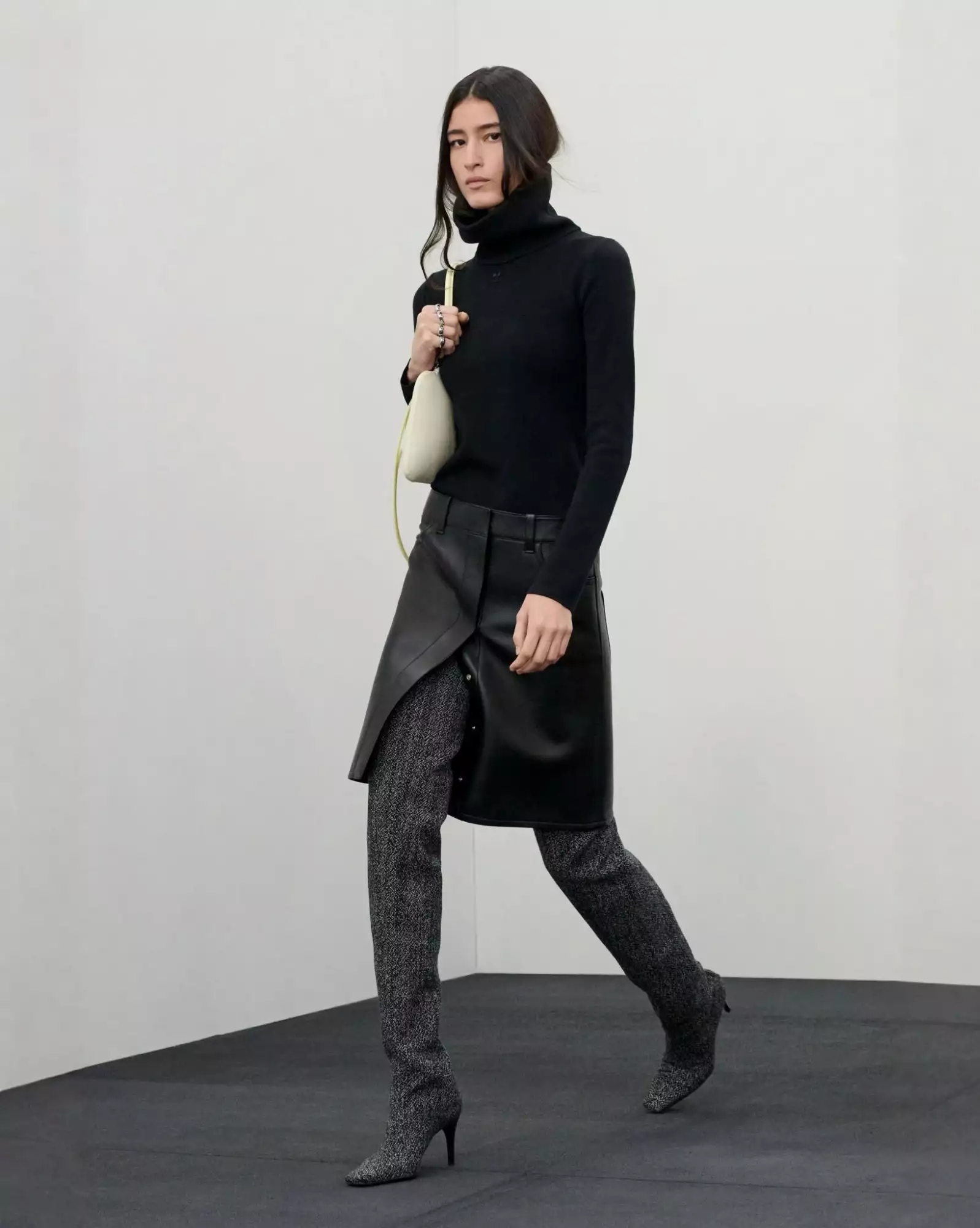 Veja a imagem 827A4BAF F92F 45EE 9867 76F44F72D830