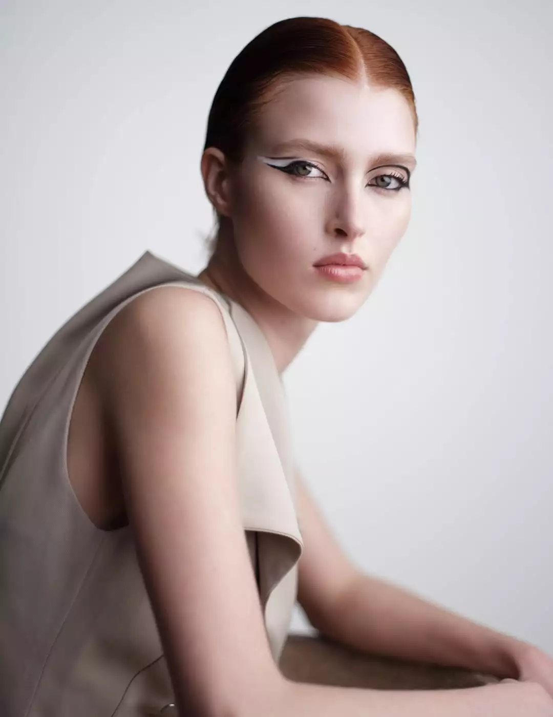 JADI WEGENER @jadiweg for @flauntmagazinecreative direction - makeup by @walterobal, photographe (6)