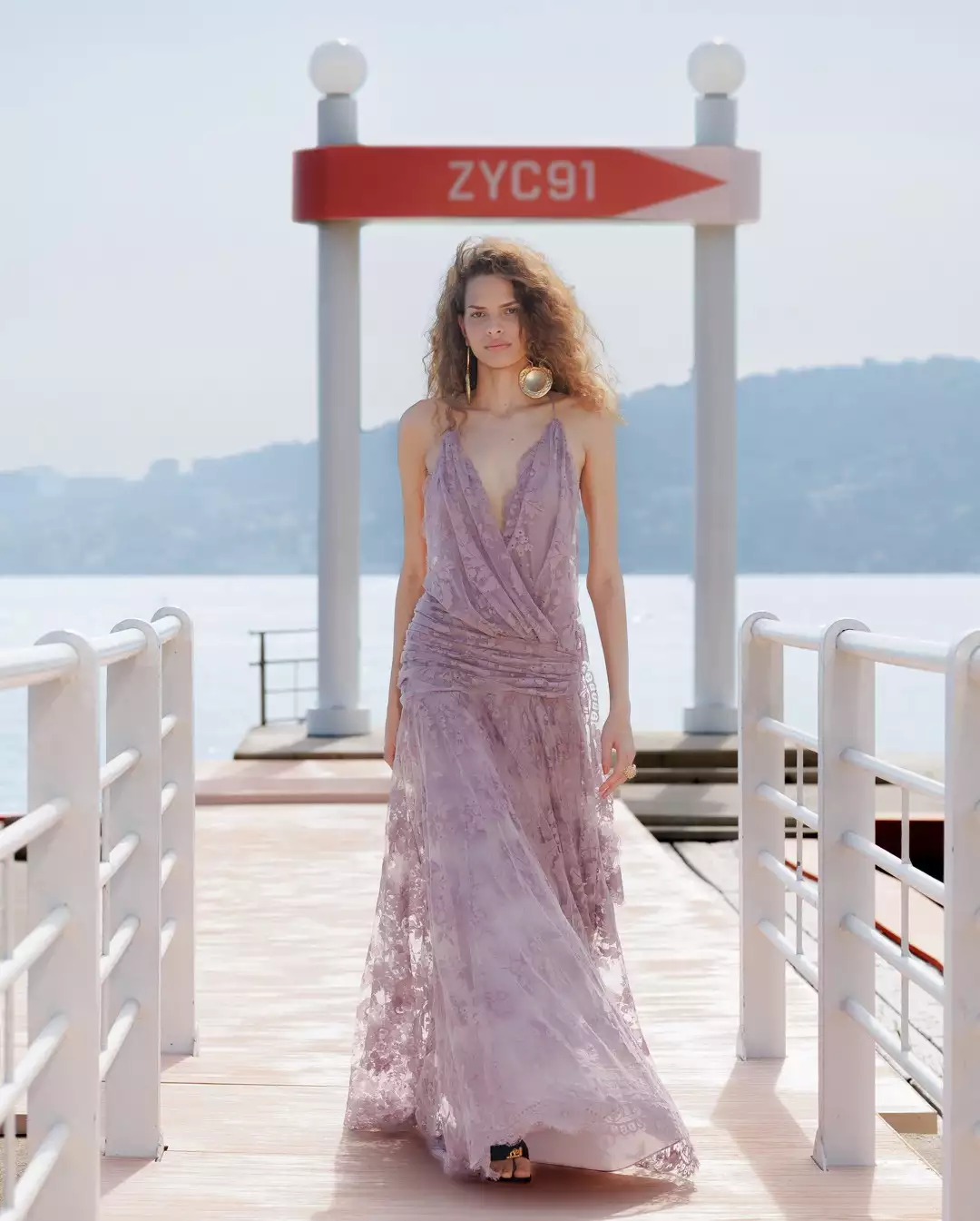 angel-galego-zimmermann-cruise2027-lool-5