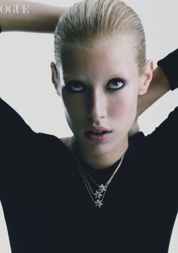 Giulia Lins para Vogue + HSTERN - por Ivan Erick (2)